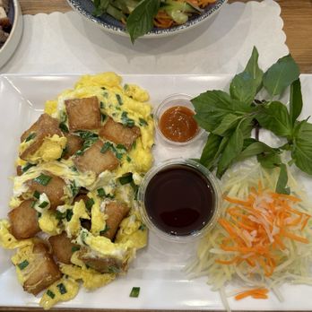 Quan Nhii - Banh bot chien - IG @bougiefoodieboi - Vietnamese Near Me - Westminster, California Quan Nhii - Banh bot chien - IG @bougiefoodieboi - Vietnamese Near Me - Westminster, California