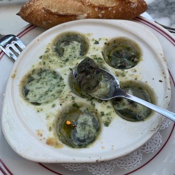 Le Diplomate - Escargots - Brasseries Near Me - Washington, DC, District of Columbia Le Diplomate - Escargots - Brasseries Near Me - Washington, DC, District of Columbia