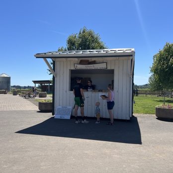 Hoffman Farm Store - Fruits & Veggies Near Me - Beaverton, Oregon