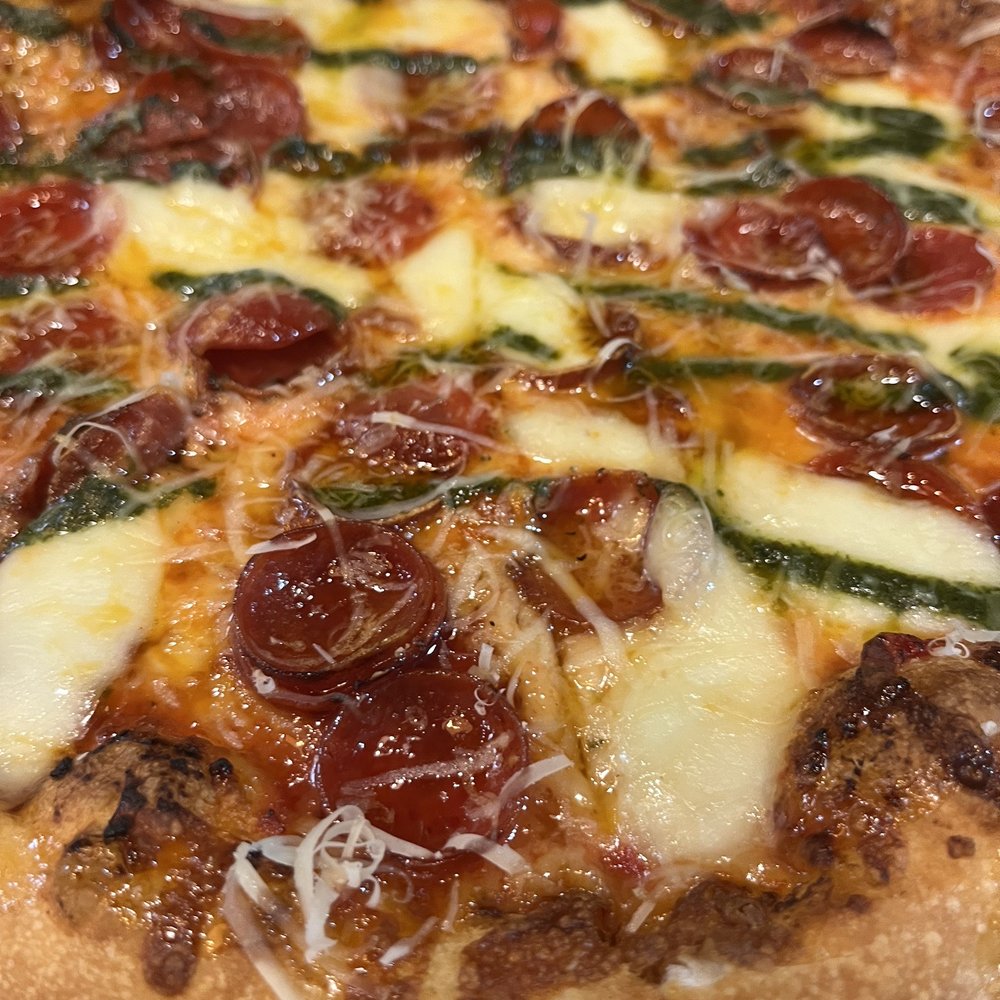 Mazza Pizzeria - Special pizza - chef special! With pesto sauce, hot honey, mozzarella - Pizza Near Me - Doral, Florida