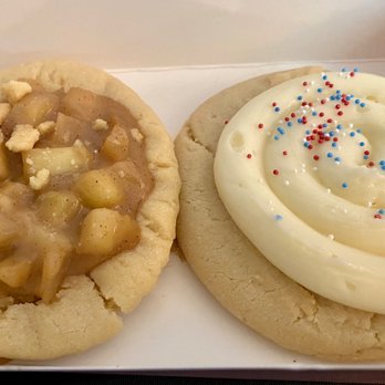Crumbl - Menifee - Two cookies - Bakeries Near Me - Menifee, California Crumbl - Menifee - Two cookies - Bakeries Near Me - Menifee, California