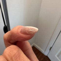 Mona’s Nails - Still big chunks of my nails is not covered properly