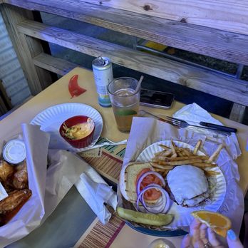 Long Doggers - Indialantic - Burger and wings - Seafood Near Me - Indialantic, Florida