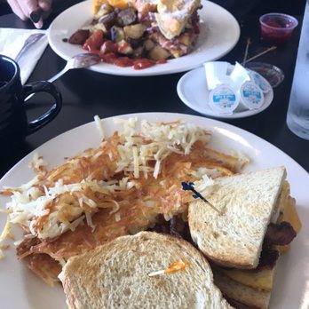 Shelly's - Breakfast sandwich - American Near Me - Burien, Washington Shelly's - Breakfast sandwich - American Near Me - Burien, Washington