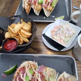 THE MAIN PUB - Updated February 2026 - 240 Photos & 331 Reviews - 306 ...
