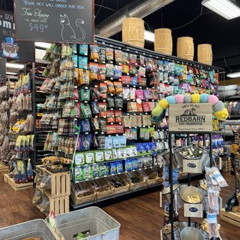 Hollywood Feed - Pet Groomers Near Me - Nichols Hills, Oklahoma