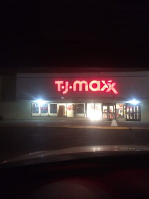 TJ MAXX - Updated December 2025 - 400 N 48th St, Lincoln, Nebraska