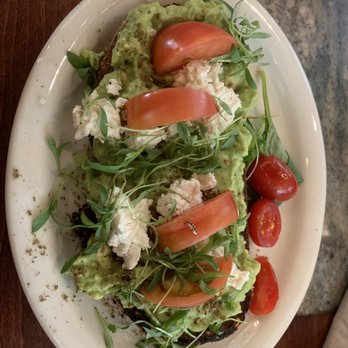 Urth Caffé-Pasadena - Vegan avocado toast - Cafes Near Me - Pasadena, California