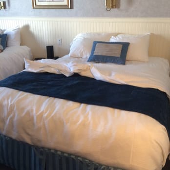 Blue Water Resort - Comfy beds & pillows - Resorts Near Me - Yarmouth, Massachusetts Blue Water Resort - Comfy beds & pillows - Resorts Near Me - Yarmouth, Massachusetts