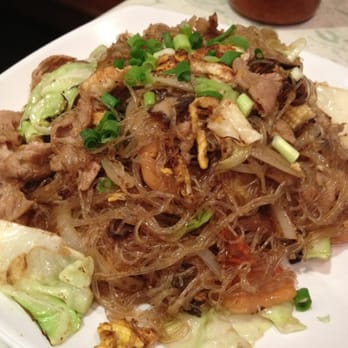 Bangkok Chef - #4 (fried noodles with pork - Thai Near Me - Honolulu, Hawaii Bangkok Chef - #4 (fried noodles with pork - Thai Near Me - Honolulu, Hawaii