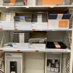 Bed Bath & Beyond - Collapsible storage bins