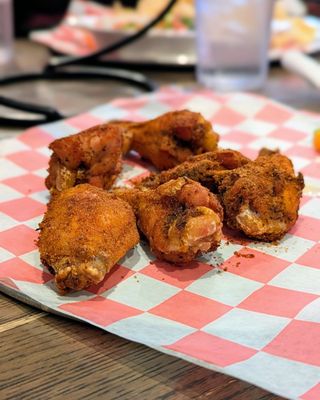 Parry's Pizzeria & Taphouse by null