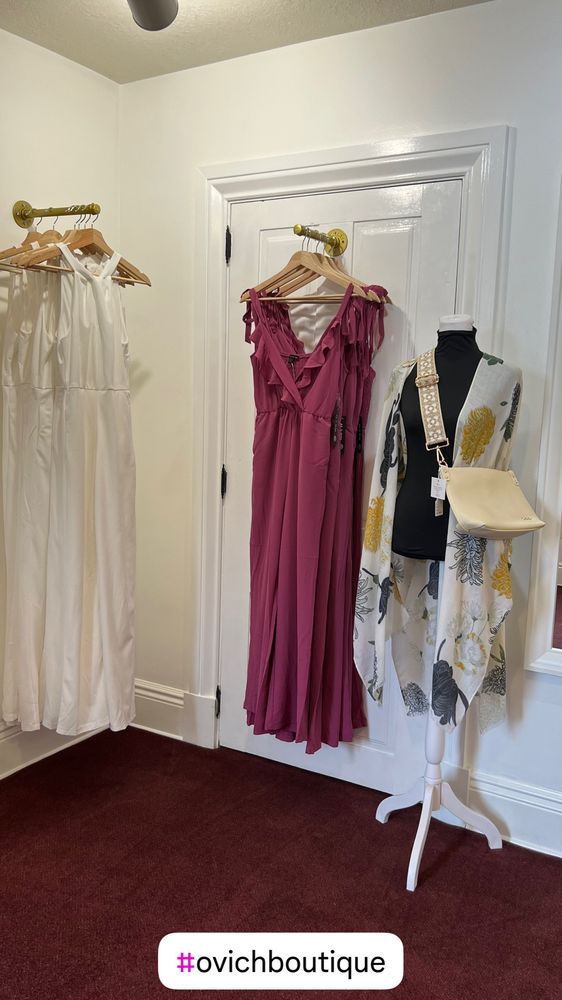 OVICH BOUTIQUE Logo