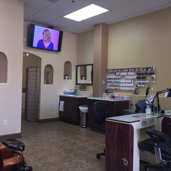 Clever Nails & Spa - Tv is always at a nice volume. Good amount of gel polishes with more on order. :) - Nail Salons Near Me - Nipomo, California
