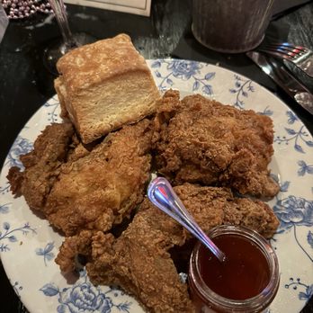 Voodoo Bayou - Chicken And Biscuit (DD) - Cocktail Bars Near Me - Orlando, Florida