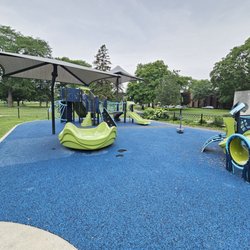 West Side Park - Playground equipment