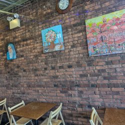 Bagels & Co - Dining area