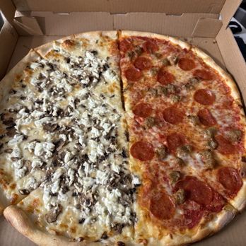 Bronx Pizza - White pizza and pepperoni and sausage pizza - Pizza Near Me - San Diego, California Bronx Pizza - White pizza and pepperoni and sausage pizza - Pizza Near Me - San Diego, California