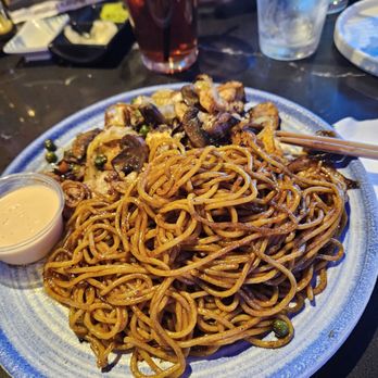 Hungry Station - Mongolian dinner plate. You choose your own noodles, protein, veggies, sauce. - Mongolian Near Me - Mcdonough, Georgia