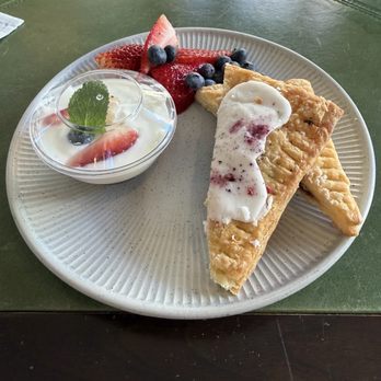 The Palmetto Hotel - Breakfast - Hotels Near Me - Charleston, South Carolina The Palmetto Hotel - Breakfast - Hotels Near Me - Charleston, South Carolina