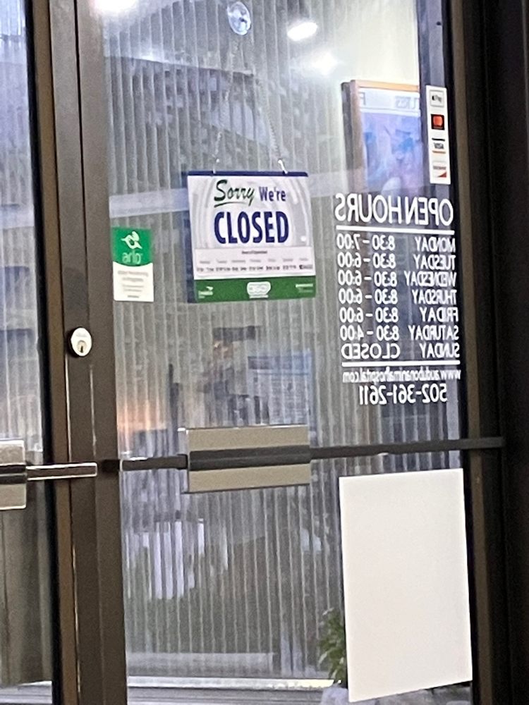 Photos of AUDUBON ANIMAL HOSPITAL Updated August 2024 10 Photos & 13 Reviews 1311 Durrett