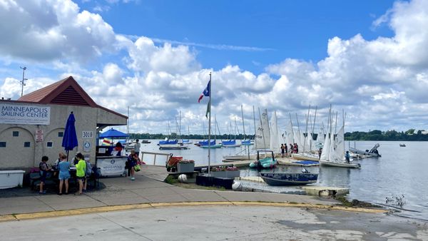 Bde Maka Ska by null