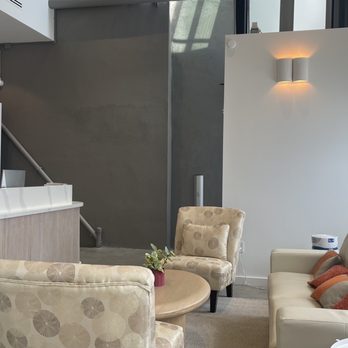Golden Gate Spine - Waiting room - Orthopedists Near Me - San Francisco, California Golden Gate Spine - Waiting room - Orthopedists Near Me - San Francisco, California