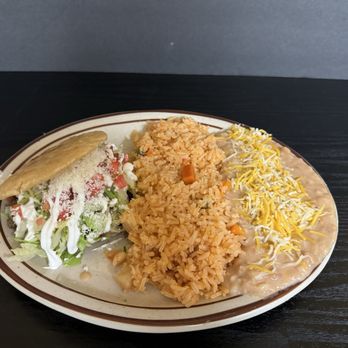 Jovis Mexican Restaurant - Gordita - Mexican Near Me - Porterville, California Jovis Mexican Restaurant - Gordita - Mexican Near Me - Porterville, California
