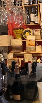 Vinoteca Vides by null