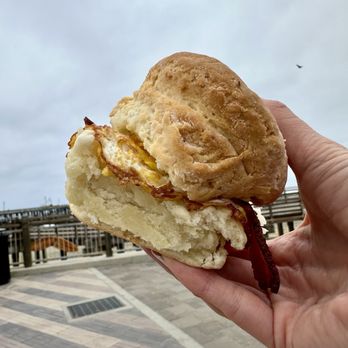 Beachin’ Biscuits - Totally Beach in' Sammie - Breakfast & Brunch Near Me - Pismo Beach, California