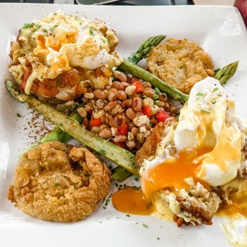 Miss Shirley's Cafe, Inner Harbor - Crab cakes benedict on fried green tomatoes - Breakfast & Brunch Near Me - Baltimore, Maryland