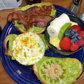 Eight AM - 3 TOAST special...and fresh fruit - New American Near Me - San Francisco, California