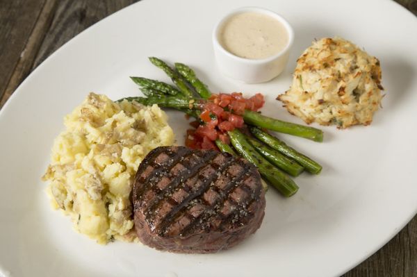 J Gilbert S Wood Fired Steaks Seafood Columbus Updated Covid 19 Hours Services 378 Photos 342 Reviews Steakhouses 1 E Campus View Blvd Crosswoods Columbus Oh Restaurant Reviews Phone Number Yelp