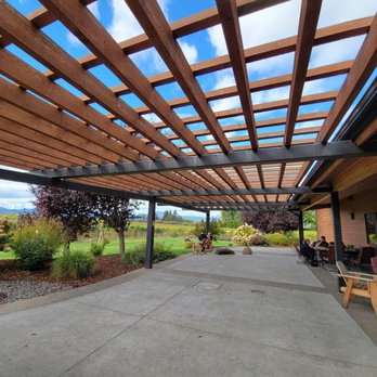 Mt Hood Winery - Patio - Wineries Near Me - Hood River, Oregon Mt Hood Winery - Patio - Wineries Near Me - Hood River, Oregon