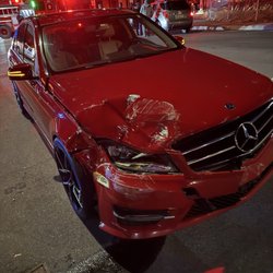 Beaumont Hospital - Farmington Hills - The car accident a SUV ran a red light in here in my car and caused a fire car pileup