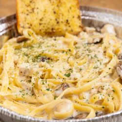 Fettuccine Alfredo