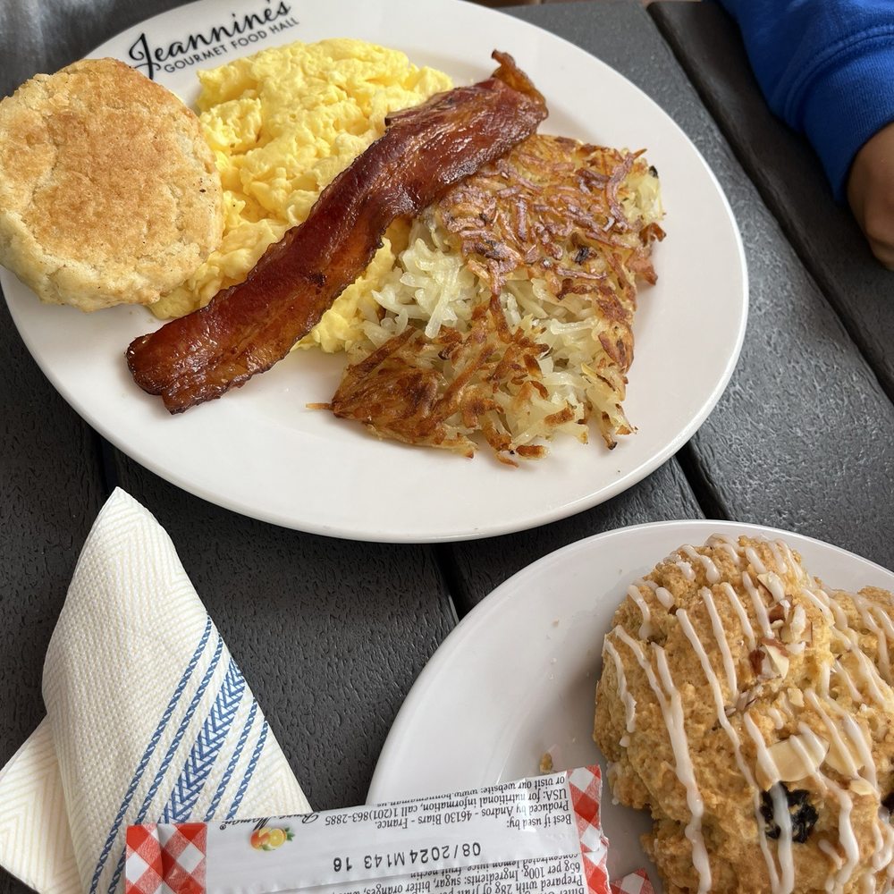 Jeannine's American Bakery Restaurant - American breakfast - Coffee & Tea Near Me - Goleta, California