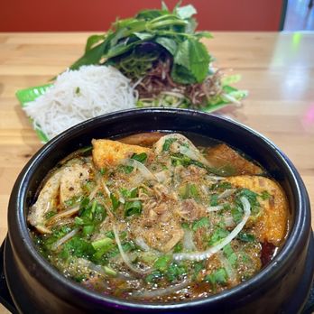 Tran Co Nuong Kitchen - Bun rieu - Vietnamese Near Me - Garden Grove, California