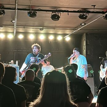 AMITYVILLE MUSIC HALL - Updated January 2026 - 20 Photos & 32 Reviews