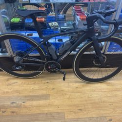 James Vincent Bicycles - Trek Madone SLR