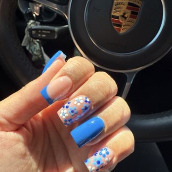 Bamboo Nails & Spa - Blue nails - Nail Salons Near Me - Yuba City, California