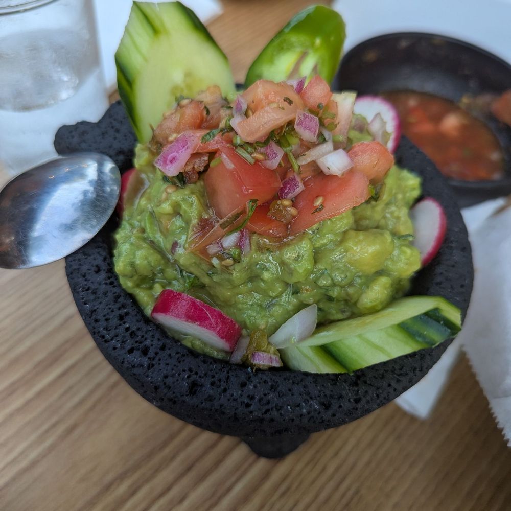 Guacamole $14 Guacamole $14