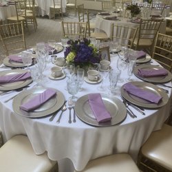Grassy Hill Country Club - Table and room setup