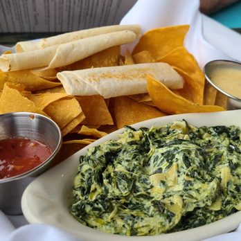 Lewis and Clark's - Excellent Spinach and Artichoke Appetizer - American Near Me - St Charles, Missouri Lewis and Clark's - Excellent Spinach and Artichoke Appetizer - American Near Me - St Charles, Missouri