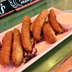Sharkeys - Fried pickles