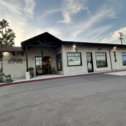 Hobie Surf Shop - Outside