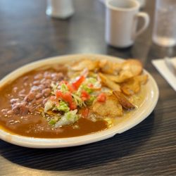 El Encanto - Huevos Rancheros Christmas. Great family run place offering the friendliest service. Open early for breakfast.