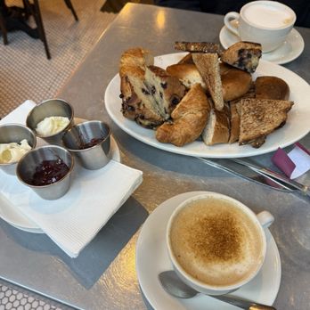 Cafe Bonjour - Le Panier (assortment of delicious carbs) - Breakfast & Brunch Near Me - Boston, Massachusetts