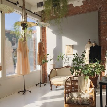 Dear Golden - Used, Vintage & Consignment Near Me - Ann Arbor, Michigan