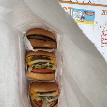 In-N-Out Burger - Burgers - Fast Food Near Me - Millbrae, California